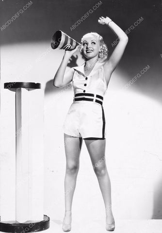 Betty Grable does the college cheerleader holler 8b20-8946