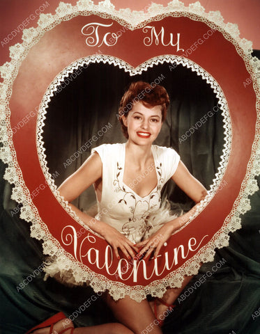 beautiful Cyd Charise does a Valentine pinup pic 8b20-9354