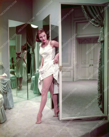 Cyd Charise getting dressed 8b20-9412
