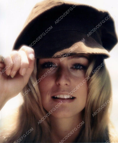 beautiful Farrah Fawcett tips her hat to you 8b20-9565