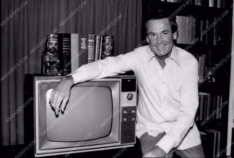 Bob Barker at home in his library 8b20-9700