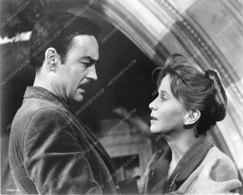 Julie Harris Richard Johnson classic horror film The Haunting haunt-25
