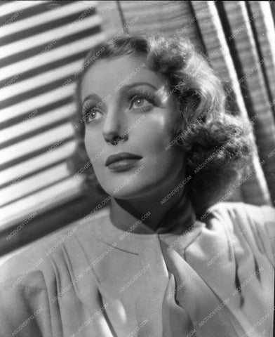 Loretta Young portrait lyoung-04