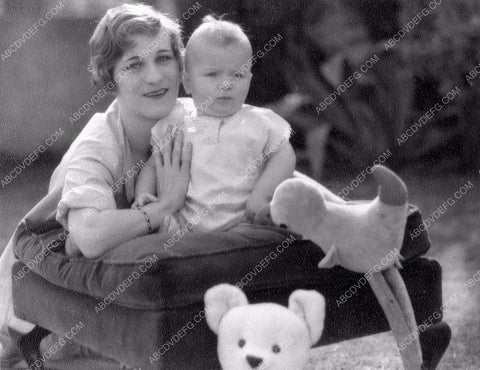 Mary Pickford and family mpick-62