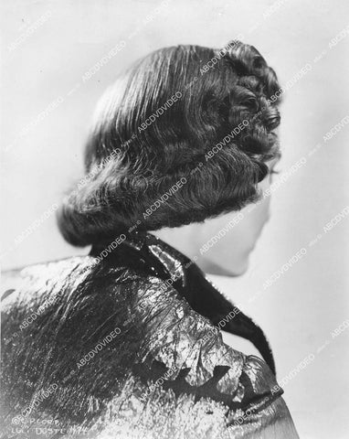 crp-00067 Luli Deste hairstyle portrait crp-00067