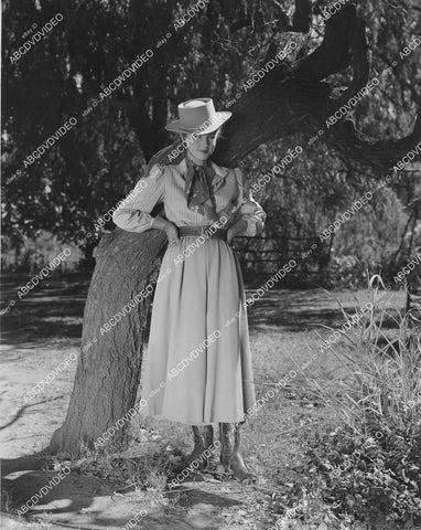 crp-00084 Ranch Beauty Barbara Britton film Gunfighters crp-00084
