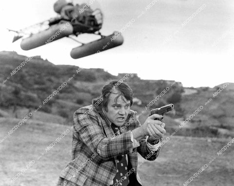 crp-10061 1975 Joe Don Baker taking aim film Mitchell crp-10061