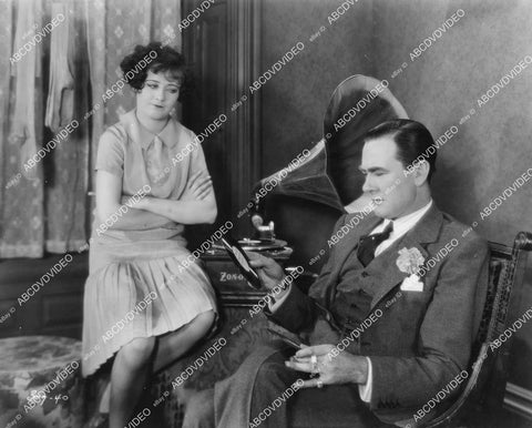 crp-10294 1927 Sally O'Neil, Owen Moore & cool vintage phonograph silent film Becky crp-10294