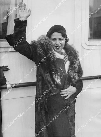 crp-1038 1932 Leyla Georgie authors new book The Establishment of Madame Antonia crp-1038