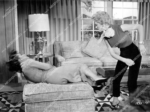 crp-10418 1957 female catfight Julie Adams, Joanna Moore film Slim Carter crp-10418