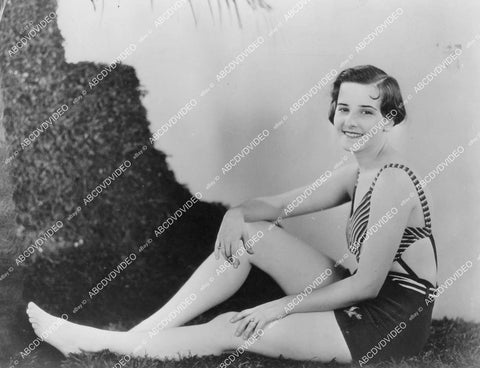 crp-01050 1934 cutie pie Laura Lower of Birmingham in old time swimwear signed by Paramount Beauty for Sale crp-01050