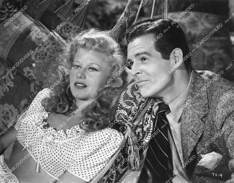 crp-10528 1943 Ginger Rogers & Robert Ryan film Tender Comrade crp-10528