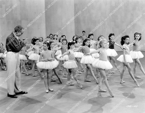 crp-10689 1947 Margaret O'Brien ballerina dance rehearsel film The Unfinished Dance crp-10689