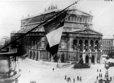 crp-10796 1920 news photo French troops occupy historic Frankfurt Germany crp-10796