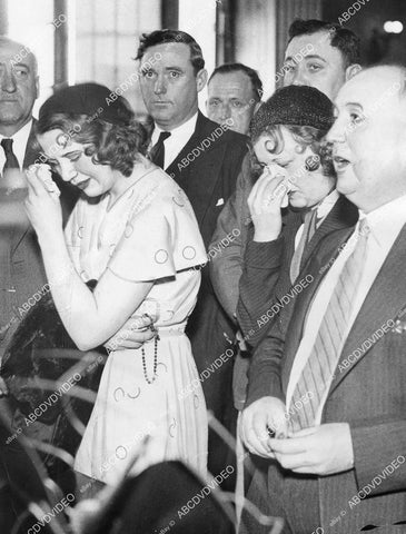 crp-10802 1933 crime photo 18 yo Mary Garast, Ruth Sass women in crime robbery decoys sentenced in court crp-10802
