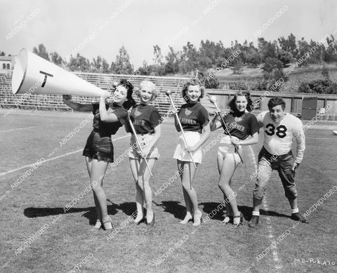 crp-10854 1938 Joe Penner, June Travis cheerleader babes Toddy Peterson, Suzanne Ridgway film Mr Doodle Kicks Off crp-10854