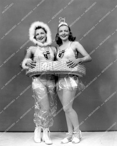 crp-10869 1939 cute twins sisters Eileen & Kathleen Bremkamp in see through plastic for Rubber Ball in Acron Ohio crp-10869