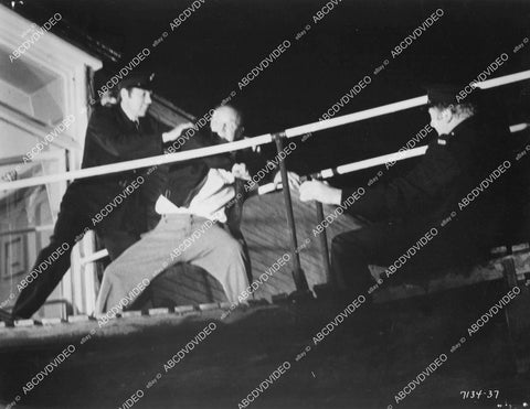 crp-10984 1971 prison guards and inmate fight sequence film 1,000 Convicts and a Woman crp-10984