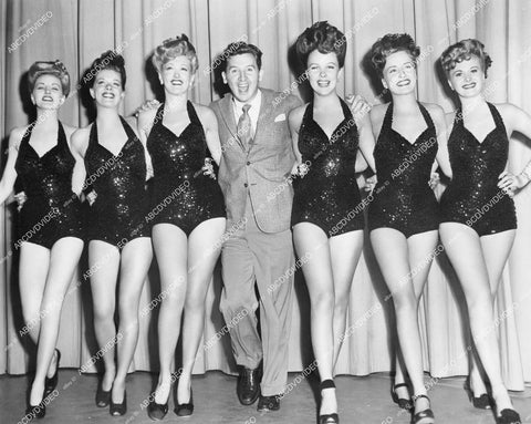 crp-11130 1945 Eddie Bracken w line of sexy babes chorus girl dancers film Out of This World crp-11130