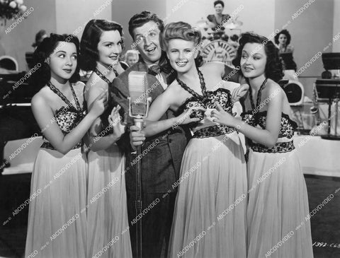 crp-11131 1945 Eddie Bracken w cuties Olga San Juan, Nancy Porter, Audrey Young, Carol Deere film Out of This World crp-11131