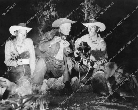 crp-01121 1940's Yucca Valley's Grubstake Pageant cowboys by the campfire crp-01121