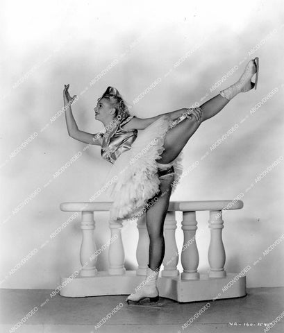 crp-11334 1946 beautiful ballerina ice skater Vera Ralston film Murder in the Music Hall crp-11334