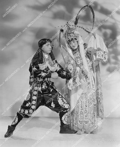 crp-01138 1930's or 40's Youthful Chinese Stars Mickey Kwan, Gar denia Chang Shanghai Theatre Group An Evening in Cathay crp-01138