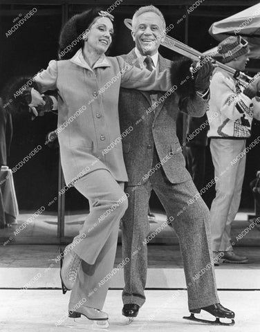crp-11573 1970's Liz Robertson, George Rose on ice skates live theatrical play Dance a Little Closer crp-11573
