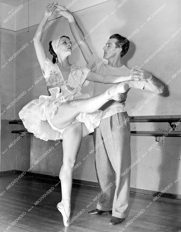 crp-11624 1945 Ballet Russe dancer Mia Slavenska works w choreogrpher Anton Dolin crp-11624