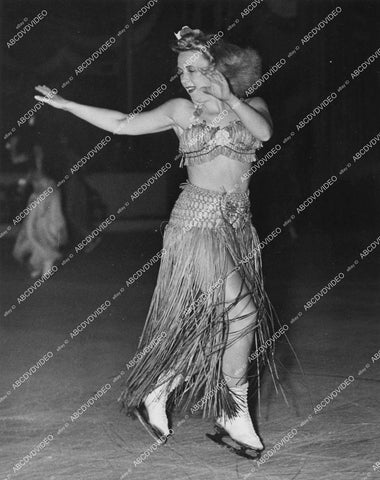 crp-11645 1940's sexy ice skater dancer Gloria Sherwood in her grass skirt crp-11645