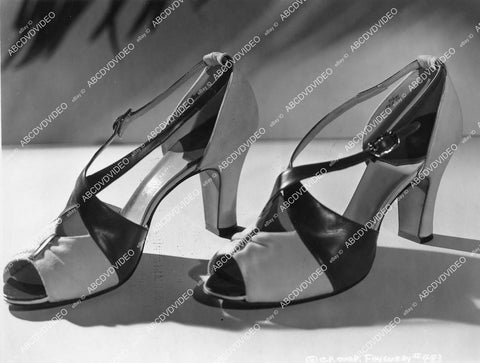 crp-11665 circa 1934 Fay Wray's feet and shoe fashion crp-11665
