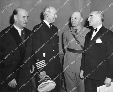 crp-11687 1943 news photo Copernican Citations Igor Sikorsky helicopter, Frederick Hellweg, Wladislaw Onaciewicz, Jan Ciechanowski crp-11687