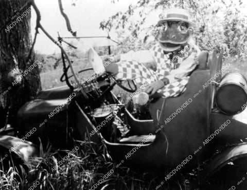 crp-11819 1985 frog stop animation puppet film The Wind in the Willows crp-11819