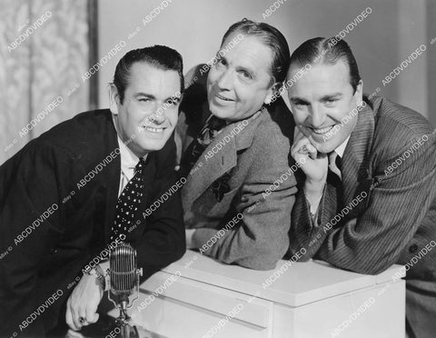 crp-11914 1943 music Jimmy Hollywood, Eddie Bartell, Sydney Chatton The Radio Rogues film Reveille with Beverly crp-11914
