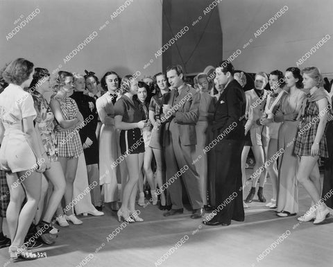 crp-01217 1937 chorus girls dancers gather around behind scenes film Broadway Melody of 1938 crp-01217