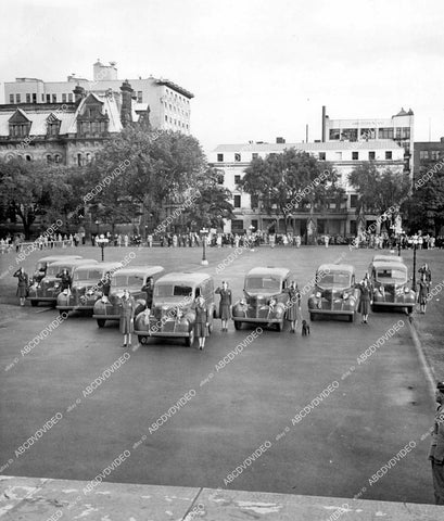 crp-12249 1941 news photo WWII Ottawa Canada Women's Ambulance Corps V formation of new cars crp-12249