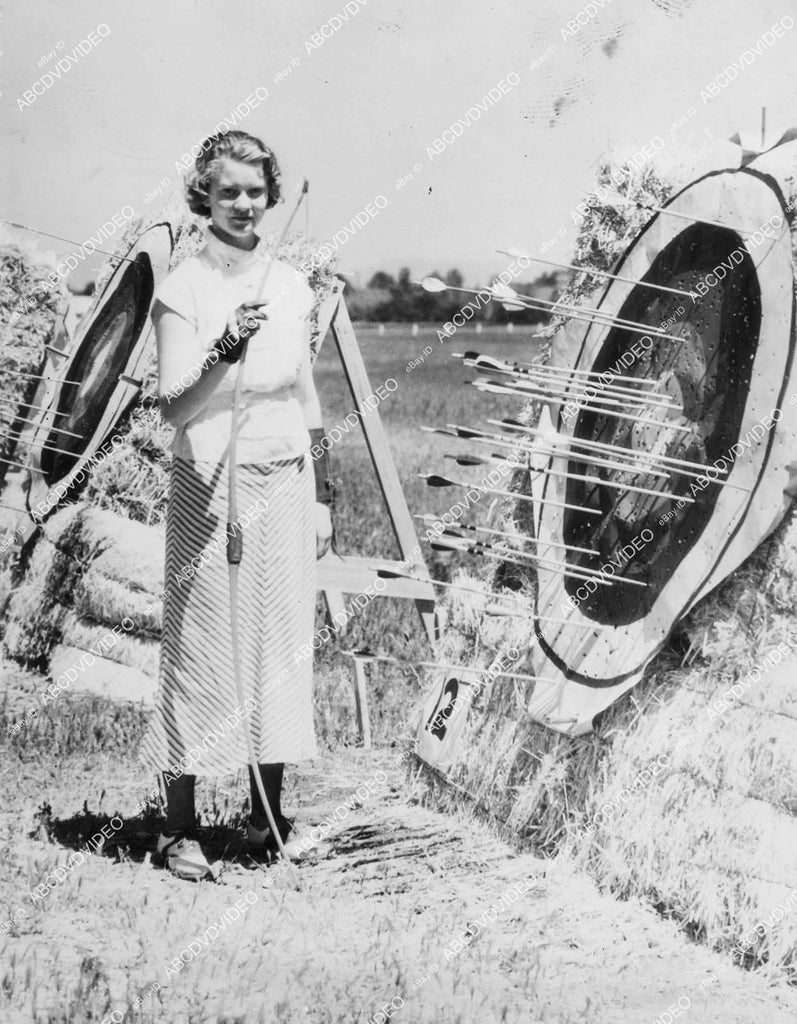 crp-12403 1936 news photo archery champion Ruth Tawney from Medford Or