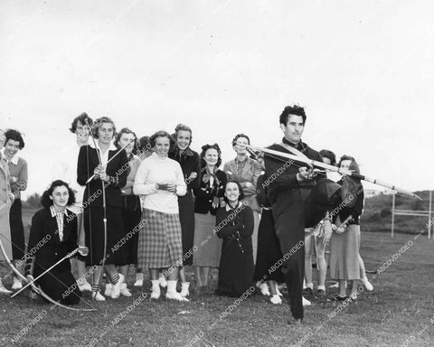 crp-12405 1930's champion archer Howard Hill gives pointers girls archery club UCLA crp-12405
