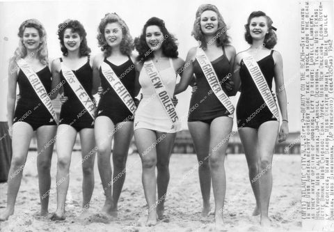 crp-12468 1942 news photo Miss America 1942 contestants Miss California, Texas, Chicago, New Orleans, greater Miami, Birmingham Al sexy girls crp-12468