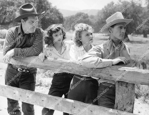 crp-00125 Guinn Big Boy Williams Jeff Donnell June Storey Ken Curtis film Song of the Prairie crp-00125