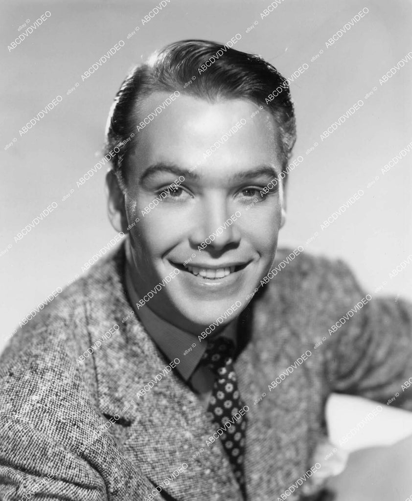 Actor Kenneth Howell crp-12618 1941 Kenneth Howell portrait crp-12618 – ABCDVDVIDEO