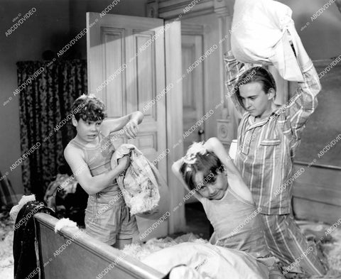crp-12677 1940 Tommy Bond, Bobby Larson, Charles Peck have boys pillow fight film Out West with the Peppers crp-12677