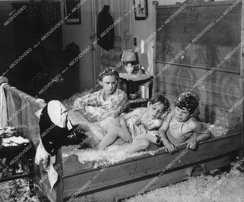 crp-12682 1940 Tommy Bond, Bobby Larson, Charles Peck have boys pillow fight film Out West with the Peppers crp-12682