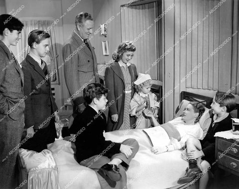 crp-12696 1940 Pierre Watkin, Dorothy Anne Seese, Edith Fellows, Dorothy Peterson, Tommy Bond, Bobby Larson film Out West with the Peppers crp-12696