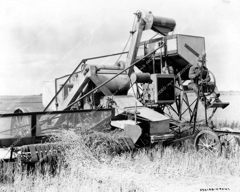 crp12800 1930's argriculture new combine windrow pick up device vinta
