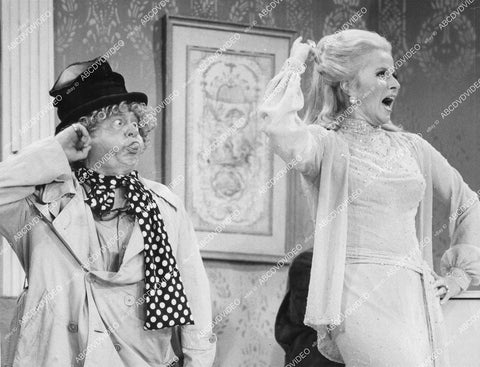 crp-12808 1973 Mickey Rooney as harpo w Mary Costa TV special crp-12808