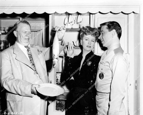 crp-12912 1945 Charles Coburn, Irene Dunne, Alexander Knox & a stinky fish film Over 21 crp-12912