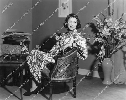 crp-13000 1936 European dancer Tilly Losch at home crp-13000