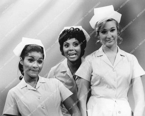 crp-13221 1970's Leslie Uggams w nurses in musical comedy number unknown TV crp-13221