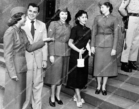 crp-13337 1955 Mitsuko Kimura gives tour Tokyo's Daiei Studios for Elaine Pancoe, Chris Drake, Mary DeAngelo, Phyllis Roberts crp-13337